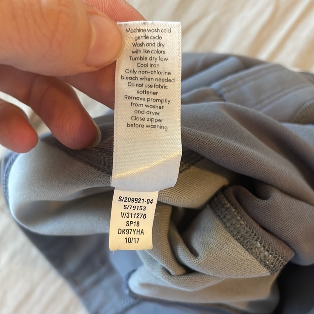 Athleta Color Block All In 7/8 Tight‎ size medium - Picture 14 of 15